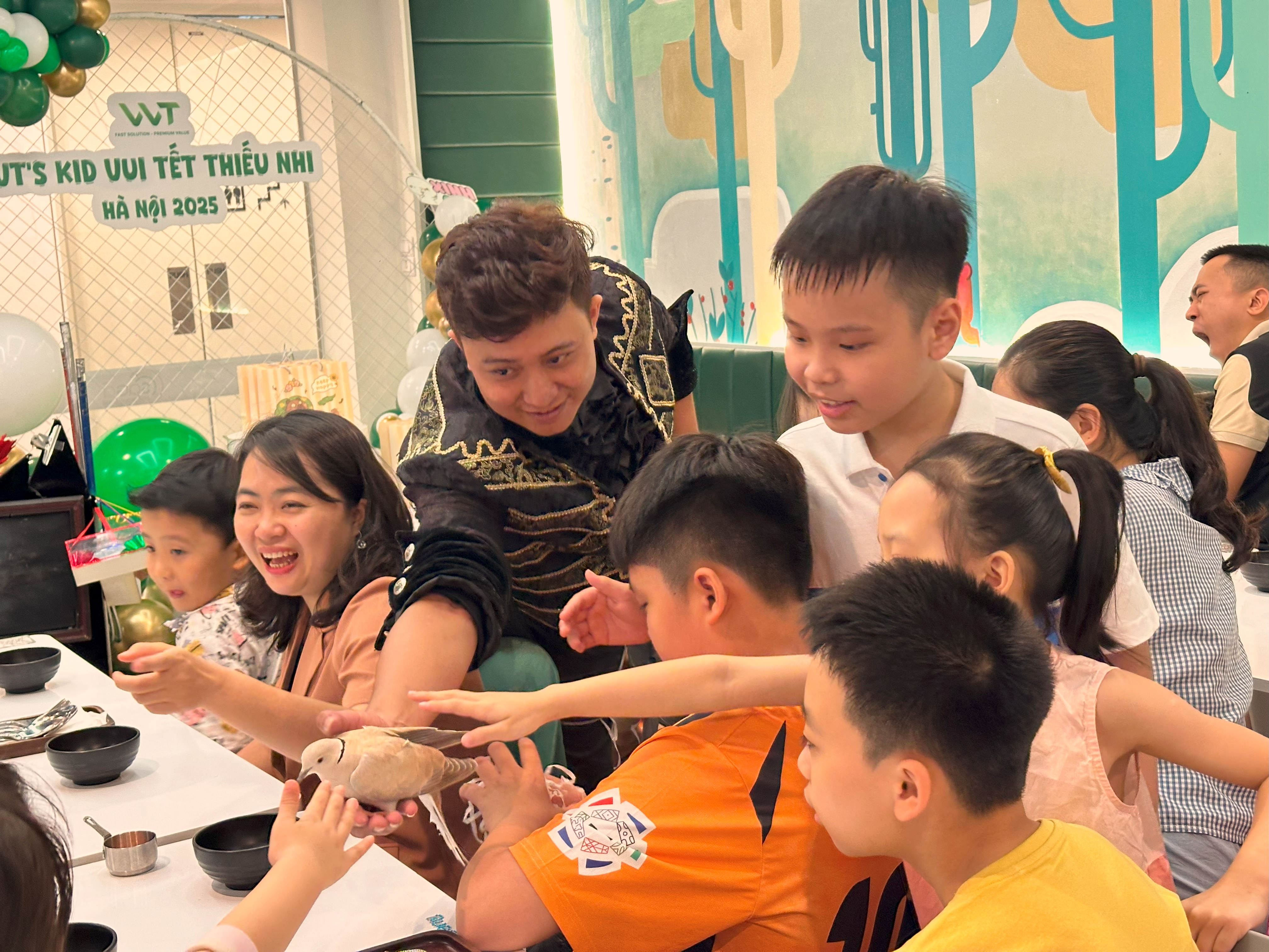 🎈VUI TẾT THIẾU NHI – RỘN RÀNG TIẾNG CƯỜI CÙNG VVT KID! 🎉